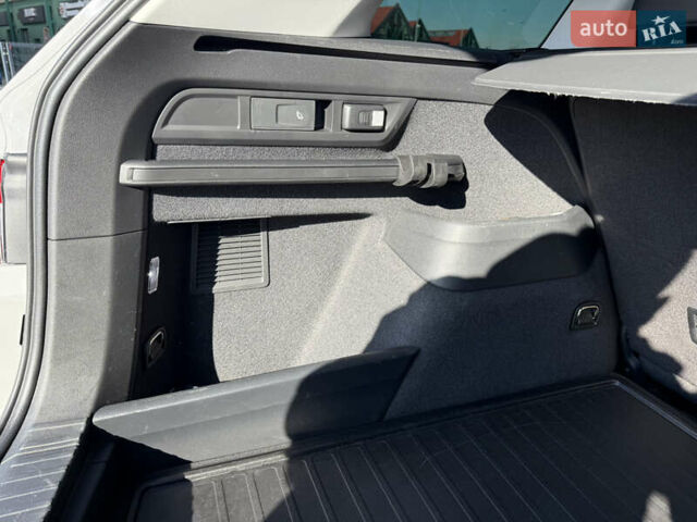 Серый Шкода Kodiaq, объемом двигателя 1.97 л и пробегом 215 тыс. км за 29700 $, фото 29 на Automoto.ua