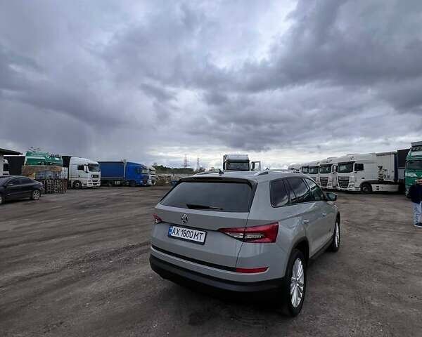 Серый Шкода Kodiaq, объемом двигателя 1.97 л и пробегом 283 тыс. км за 28200 $, фото 5 на Automoto.ua