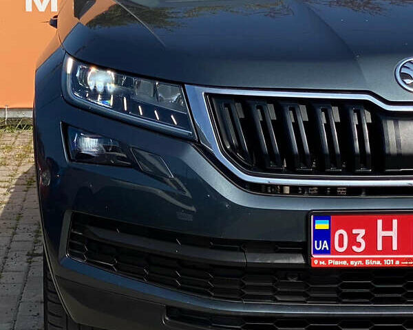 Серый Шкода Kodiaq, объемом двигателя 1.97 л и пробегом 248 тыс. км за 22950 $, фото 6 на Automoto.ua