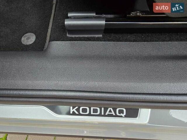 Серый Шкода Kodiaq, объемом двигателя 1.97 л и пробегом 193 тыс. км за 30700 $, фото 26 на Automoto.ua