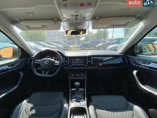 Серый Шкода Kodiaq, объемом двигателя 1.97 л и пробегом 248 тыс. км за 22950 $, фото 10 на Automoto.ua