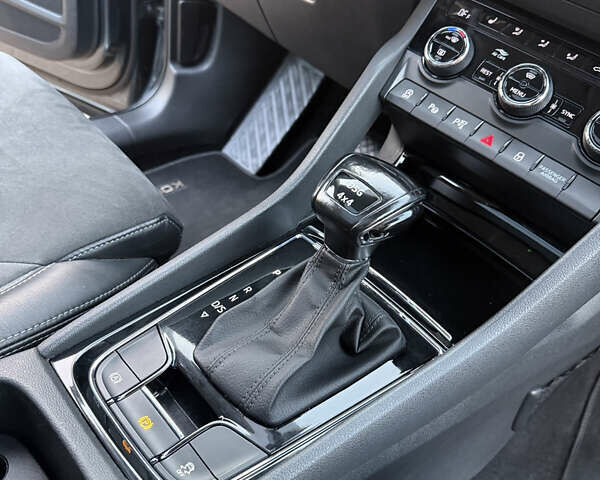 Серый Шкода Kodiaq, объемом двигателя 1.97 л и пробегом 210 тыс. км за 28700 $, фото 12 на Automoto.ua
