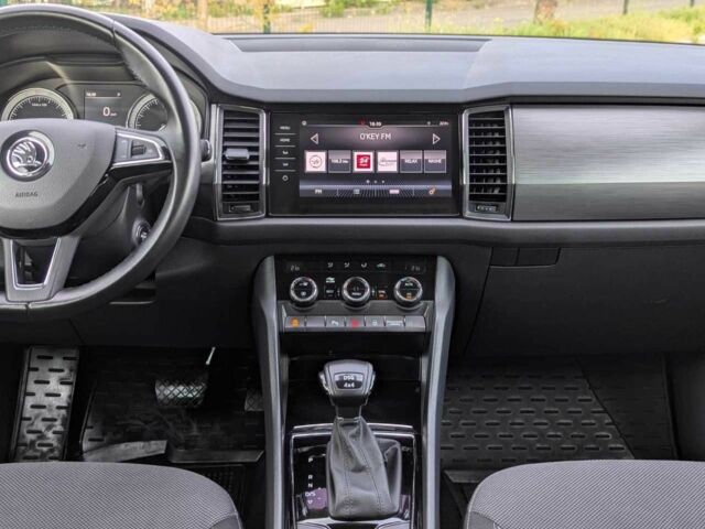 Сірий Шкода Kodiaq, об'ємом двигуна 2 л та пробігом 220 тис. км за 24999 $, фото 6 на Automoto.ua