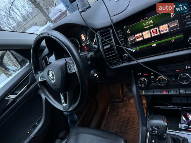 Серый Шкода Kodiaq, объемом двигателя 1.98 л и пробегом 89 тыс. км за 30000 $, фото 11 на Automoto.ua