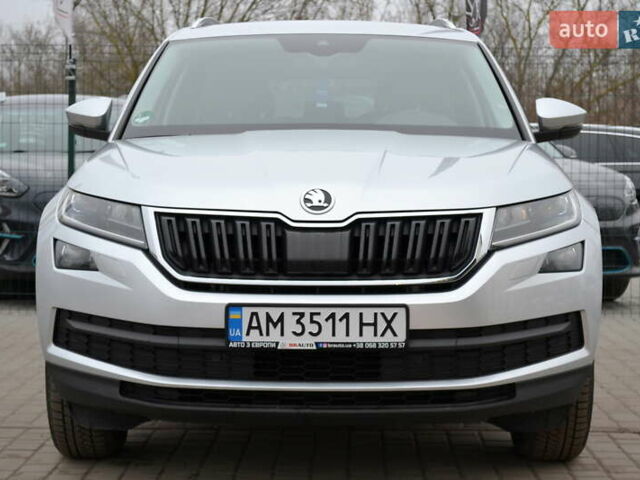 Серый Шкода Kodiaq, объемом двигателя 1.97 л и пробегом 209 тыс. км за 24955 $, фото 2 на Automoto.ua