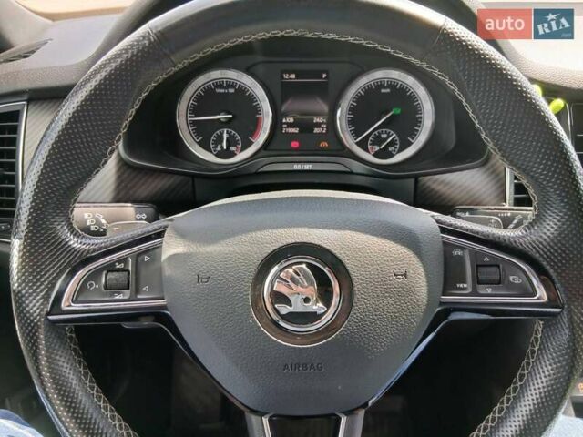 Шкода Kodiaq 2018 в Одессе на Automoto.ua Серый Шкода Kodiaq, объемом двигателя 1.97 л и пробегом 220 тыс. км за 27300 $, фото 10 на Automoto.ua