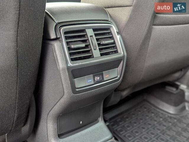 Серый Шкода Kodiaq, объемом двигателя 2 л и пробегом 220 тыс. км за 23999 $, фото 38 на Automoto.ua