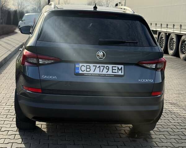 Серый Шкода Kodiaq, объемом двигателя 1.97 л и пробегом 167 тыс. км за 25400 $, фото 7 на Automoto.ua