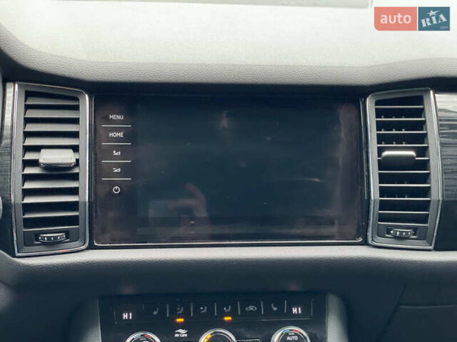 Сірий Шкода Kodiaq, об'ємом двигуна 1.97 л та пробігом 229 тис. км за 26999 $, фото 54 на Automoto.ua