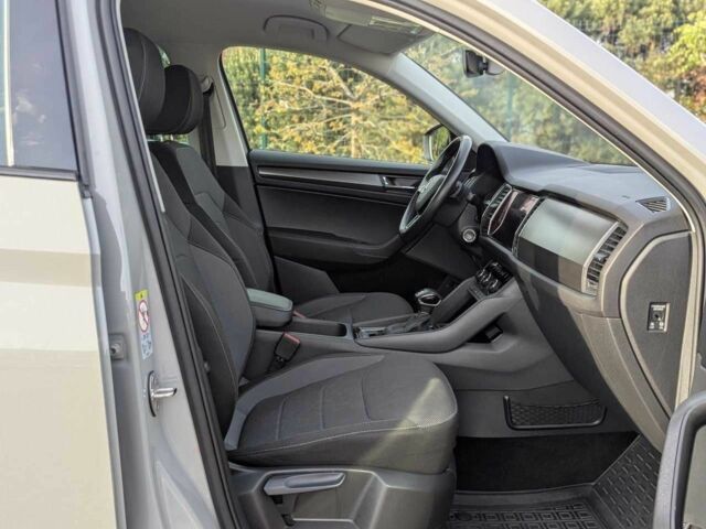 Сірий Шкода Kodiaq, об'ємом двигуна 2 л та пробігом 220 тис. км за 24999 $, фото 14 на Automoto.ua