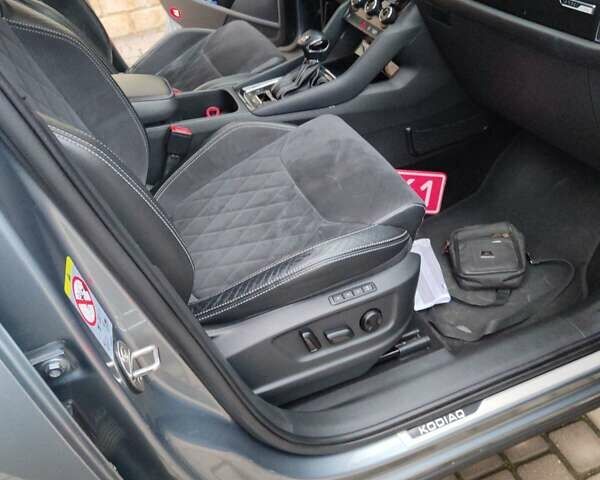 Серый Шкода Kodiaq, объемом двигателя 1.97 л и пробегом 243 тыс. км за 28700 $, фото 22 на Automoto.ua