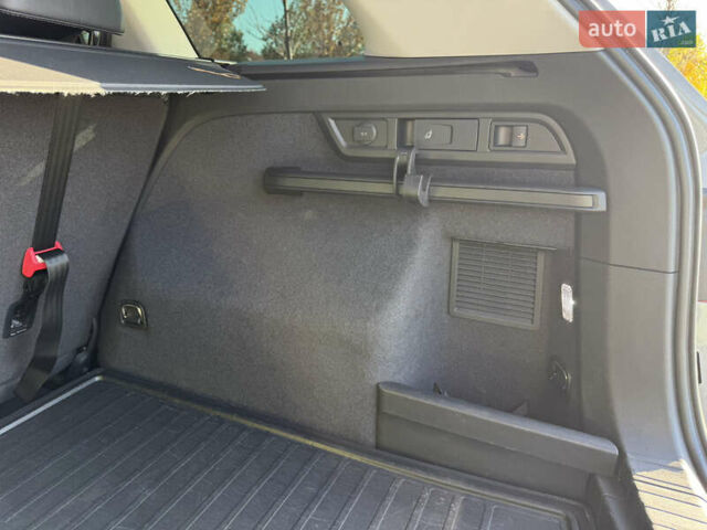 Серый Шкода Kodiaq, объемом двигателя 1.97 л и пробегом 215 тыс. км за 29700 $, фото 28 на Automoto.ua