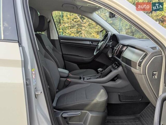 Серый Шкода Kodiaq, объемом двигателя 2 л и пробегом 220 тыс. км за 23999 $, фото 24 на Automoto.ua