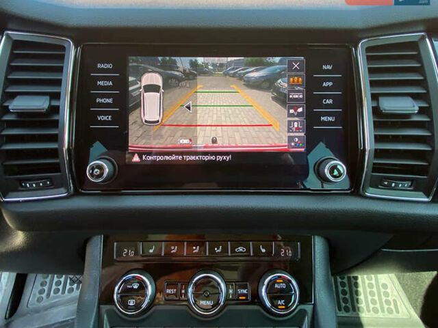 Серый Шкода Kodiaq, объемом двигателя 1.97 л и пробегом 248 тыс. км за 22950 $, фото 14 на Automoto.ua
