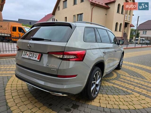 Серый Шкода Kodiaq, объемом двигателя 1.97 л и пробегом 193 тыс. км за 30700 $, фото 5 на Automoto.ua