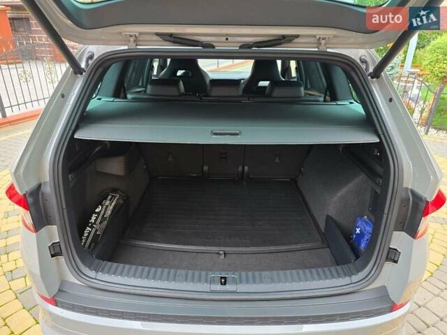 Серый Шкода Kodiaq, объемом двигателя 1.97 л и пробегом 193 тыс. км за 30700 $, фото 40 на Automoto.ua