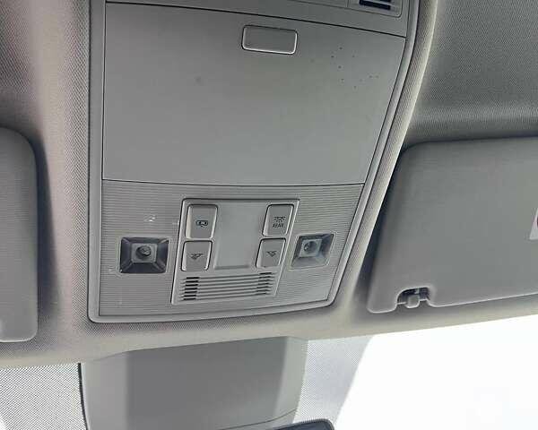Серый Шкода Kodiaq, объемом двигателя 1.97 л и пробегом 283 тыс. км за 28200 $, фото 26 на Automoto.ua