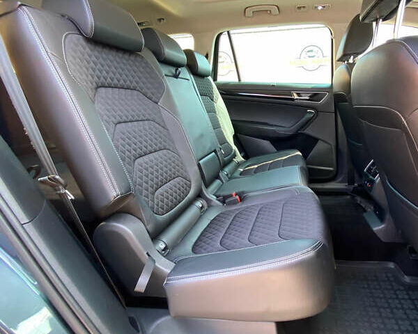 Серый Шкода Kodiaq, объемом двигателя 1.97 л и пробегом 248 тыс. км за 22950 $, фото 24 на Automoto.ua