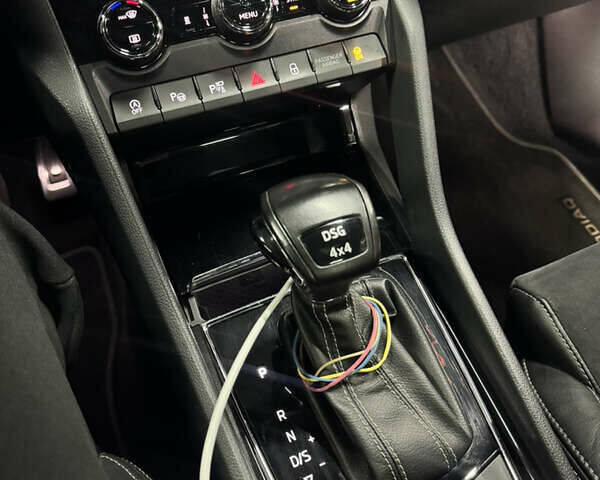 Серый Шкода Kodiaq, объемом двигателя 1.97 л и пробегом 194 тыс. км за 33000 $, фото 3 на Automoto.ua