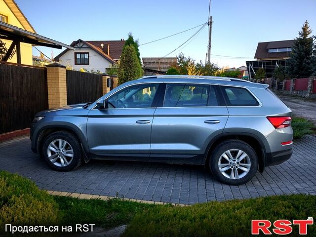 Сірий Шкода Kodiaq, об'ємом двигуна 2 л та пробігом 180 тис. км за 21850 $, фото 2 на Automoto.ua