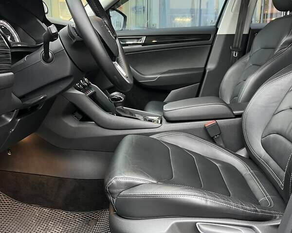 Серый Шкода Kodiaq, объемом двигателя 1.98 л и пробегом 86 тыс. км за 26910 $, фото 21 на Automoto.ua