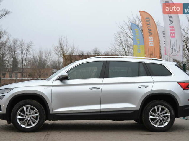 Серый Шкода Kodiaq, объемом двигателя 1.97 л и пробегом 209 тыс. км за 24955 $, фото 10 на Automoto.ua