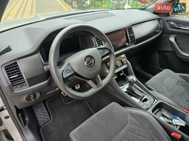 Серый Шкода Kodiaq, объемом двигателя 1.97 л и пробегом 193 тыс. км за 30700 $, фото 36 на Automoto.ua