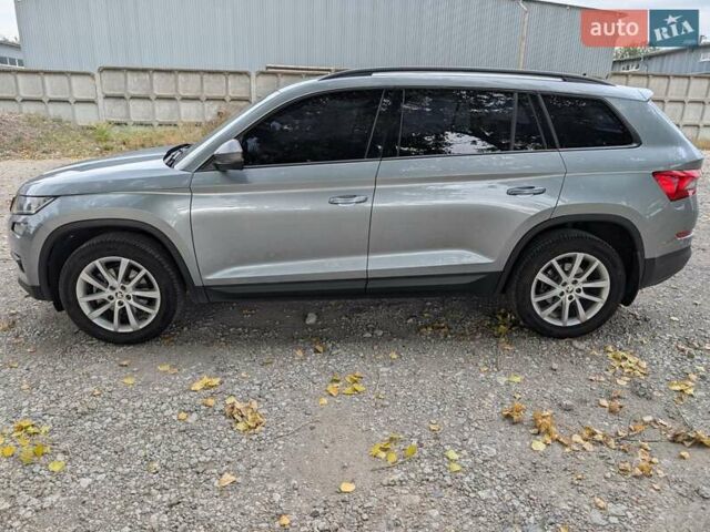 Сірий Шкода Kodiaq, об'ємом двигуна 1.4 л та пробігом 164 тис. км за 23000 $, фото 6 на Automoto.ua