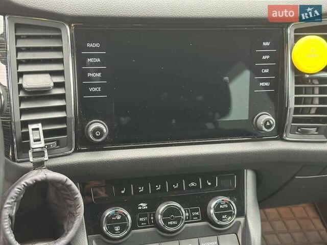 Серый Шкода Kodiaq, объемом двигателя 1.98 л и пробегом 38 тыс. км за 29999 $, фото 12 на Automoto.ua