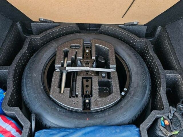 Серый Шкода Kodiaq, объемом двигателя 2 л и пробегом 122 тыс. км за 35000 $, фото 3 на Automoto.ua