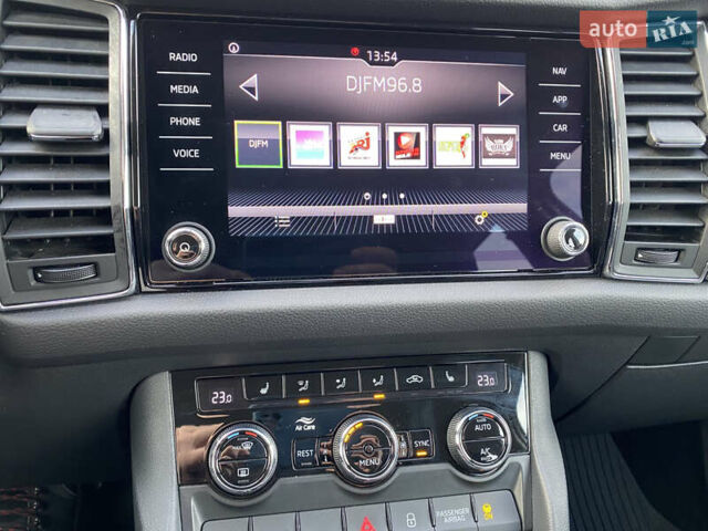 Сірий Шкода Kodiaq, об'ємом двигуна 1.98 л та пробігом 91 тис. км за 27500 $, фото 7 на Automoto.ua