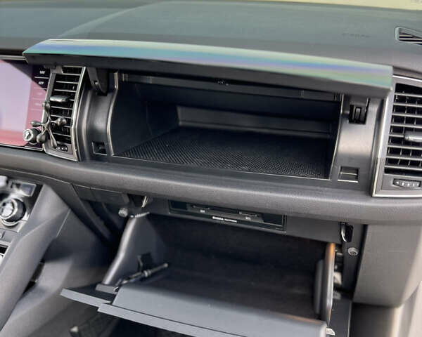 Серый Шкода Kodiaq, объемом двигателя 1.97 л и пробегом 162 тыс. км за 35000 $, фото 72 на Automoto.ua