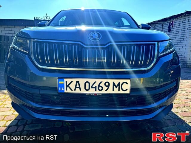 Серый Шкода Kodiaq, объемом двигателя 2 л и пробегом 209 тыс. км за 34000 $, фото 4 на Automoto.ua