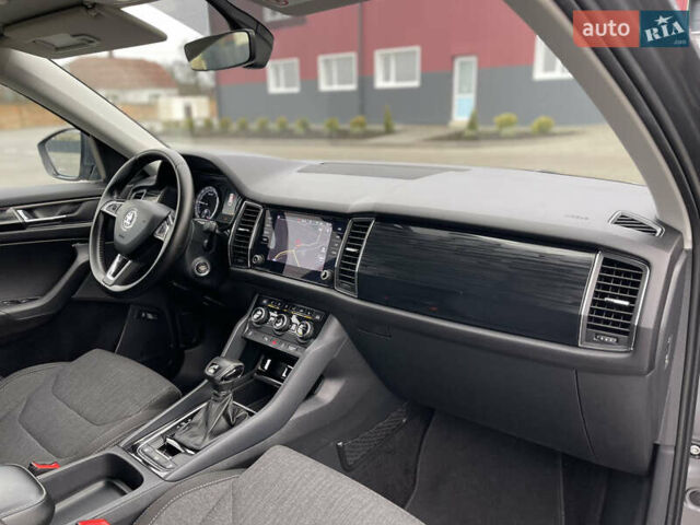 Серый Шкода Kodiaq, объемом двигателя 1.97 л и пробегом 227 тыс. км за 23999 $, фото 32 на Automoto.ua