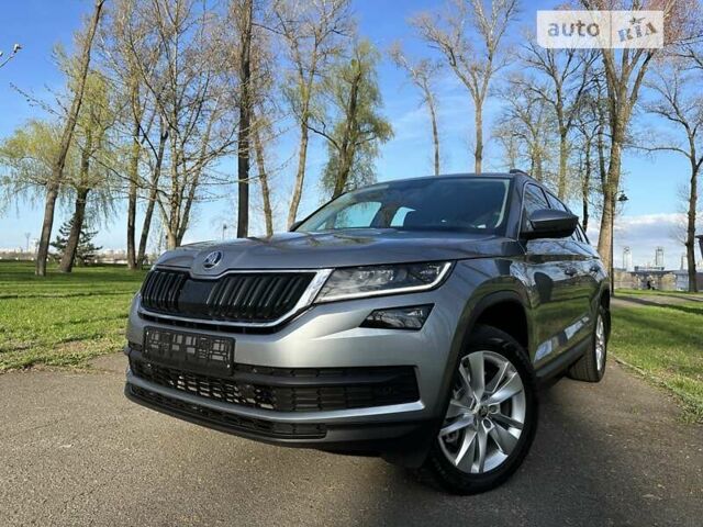 Сірий Шкода Kodiaq, об'ємом двигуна 1.98 л та пробігом 77 тис. км за 26999 $, фото 14 на Automoto.ua