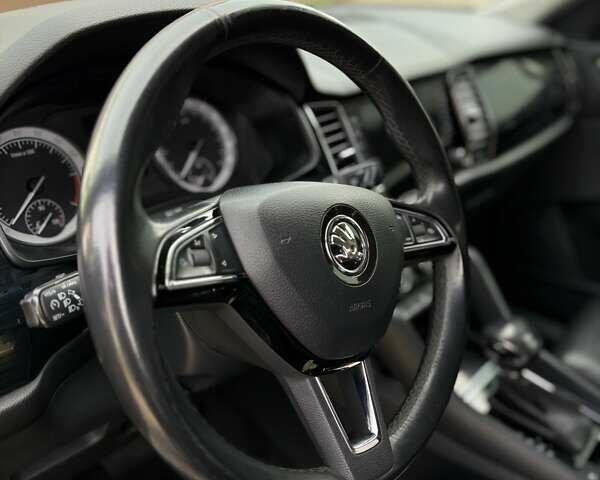Сірий Шкода Kodiaq, об'ємом двигуна 1.97 л та пробігом 161 тис. км за 32500 $, фото 8 на Automoto.ua