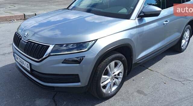 Серый Шкода Kodiaq, объемом двигателя 1.97 л и пробегом 218 тыс. км за 28500 $, фото 4 на Automoto.ua