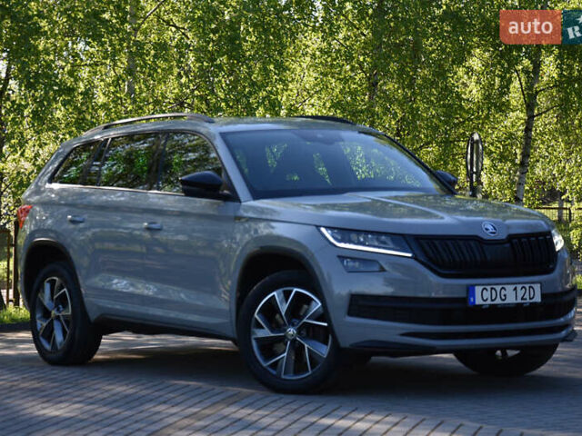 Серый Шкода Kodiaq, объемом двигателя 2 л и пробегом 140 тыс. км за 33900 $, фото 10 на Automoto.ua