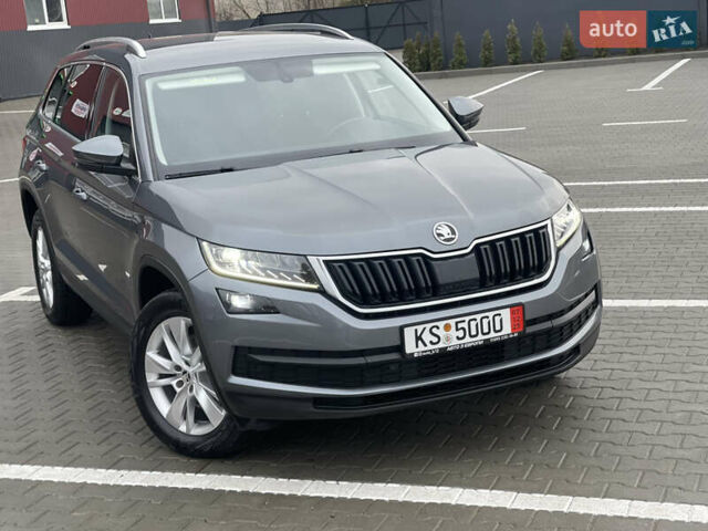 Серый Шкода Kodiaq, объемом двигателя 1.97 л и пробегом 227 тыс. км за 23999 $, фото 35 на Automoto.ua