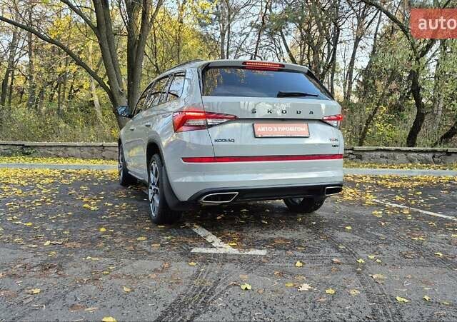 Серый Шкода Kodiaq, объемом двигателя 1.97 л и пробегом 222 тыс. км за 35700 $, фото 6 на Automoto.ua