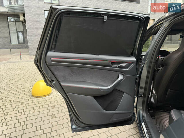 Серый Шкода Kodiaq, объемом двигателя 2 л и пробегом 210 тыс. км за 31500 $, фото 35 на Automoto.ua