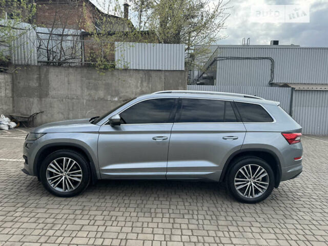 Серый Шкода Kodiaq, объемом двигателя 1.97 л и пробегом 112 тыс. км за 35500 $, фото 12 на Automoto.ua