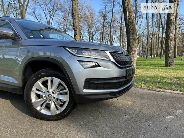 Сірий Шкода Kodiaq, об'ємом двигуна 1.98 л та пробігом 77 тис. км за 26999 $, фото 7 на Automoto.ua