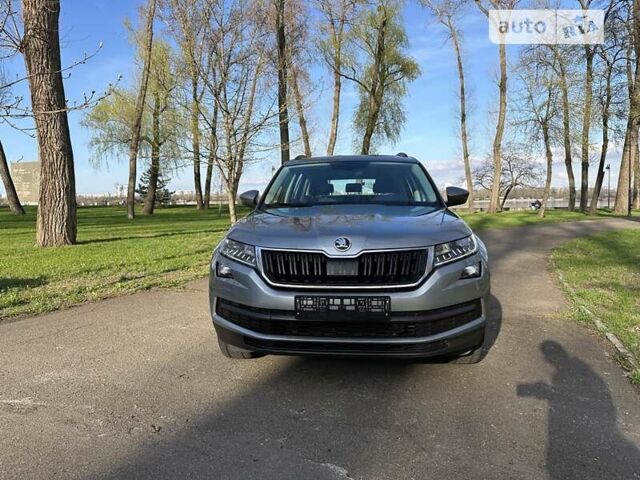 Сірий Шкода Kodiaq, об'ємом двигуна 1.98 л та пробігом 77 тис. км за 26999 $, фото 10 на Automoto.ua