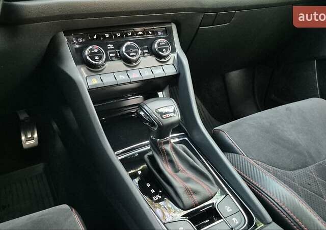 Серый Шкода Kodiaq, объемом двигателя 1.97 л и пробегом 222 тыс. км за 35700 $, фото 26 на Automoto.ua