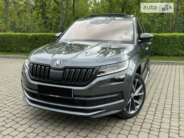 Серый Шкода Kodiaq, объемом двигателя 1.97 л и пробегом 247 тыс. км за 32700 $, фото 2 на Automoto.ua