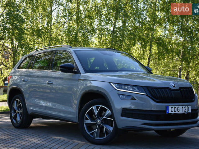Серый Шкода Kodiaq, объемом двигателя 2 л и пробегом 140 тыс. км за 33900 $, фото 11 на Automoto.ua