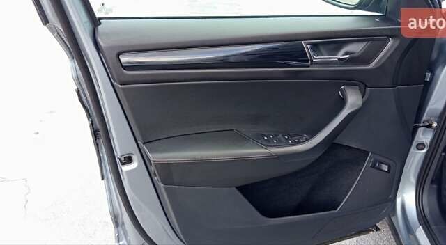 Серый Шкода Kodiaq, объемом двигателя 1.97 л и пробегом 218 тыс. км за 28500 $, фото 25 на Automoto.ua