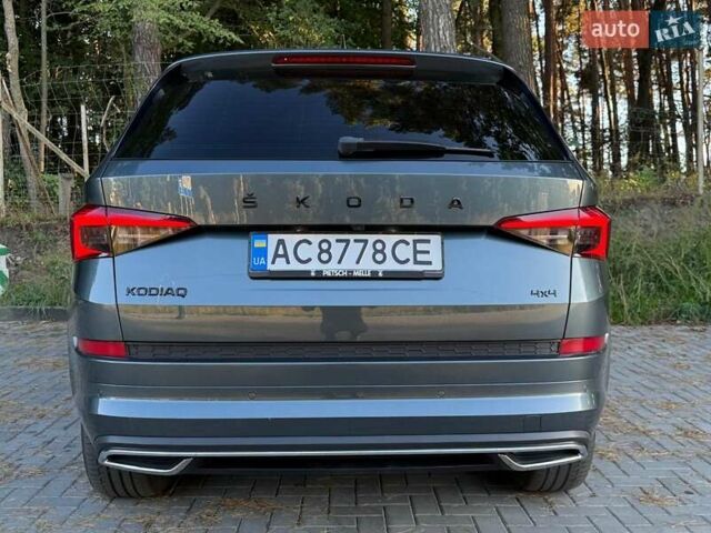 Серый Шкода Kodiaq, объемом двигателя 1.97 л и пробегом 264 тыс. км за 29400 $, фото 6 на Automoto.ua