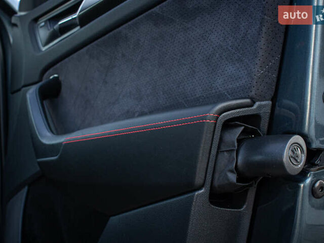 Серый Шкода Kodiaq, объемом двигателя 2 л и пробегом 92 тыс. км за 34999 $, фото 60 на Automoto.ua